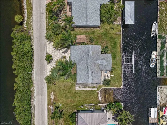 16427 Porto Bello St, Bokeelia, Florida 33922