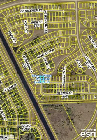 357  Neighborly  RD, Labelle, FL 33935