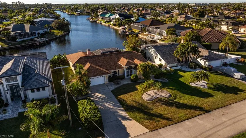 4532 Sw 17th Ave, Cape Coral, Florida 33914