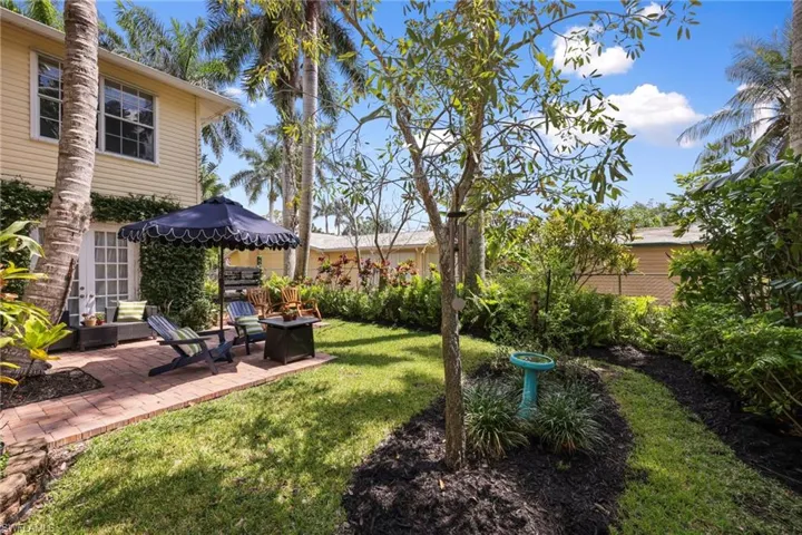 2348  Lake  AVE, Naples, FL 34112