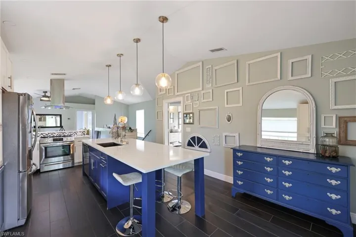 2348  Lake  AVE, Naples, FL 34112