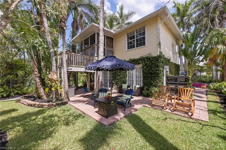 2348  Lake  AVE, Naples, FL 34112