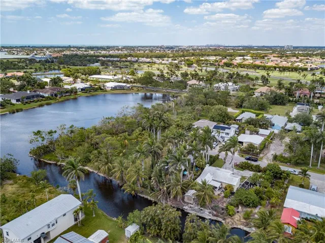 2348  Lake  AVE, Naples, FL 34112