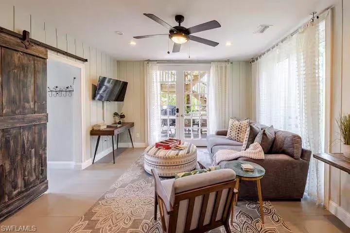 2348  Lake  AVE, Naples, FL 34112