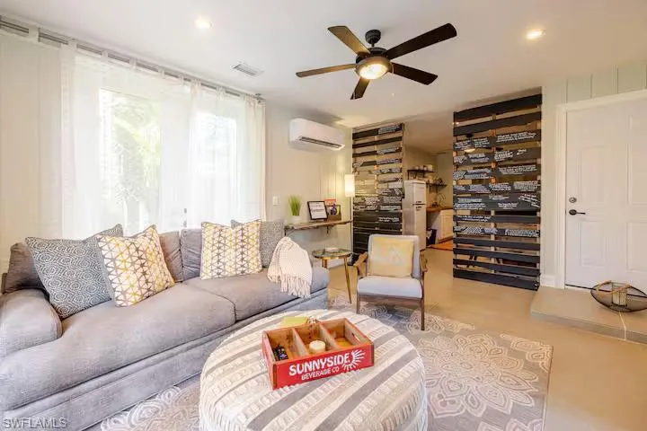 2348  Lake  AVE, Naples, FL 34112