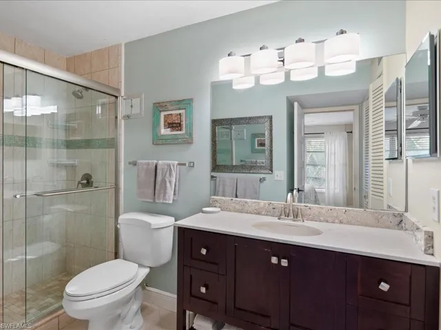 Lovely updated Primary Bathroom