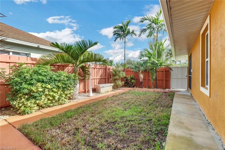 2243  Hunter  BLVD, Naples, FL 34116