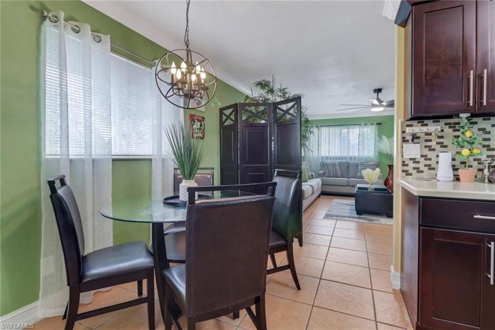 2243  Hunter  BLVD, Naples, FL 34116