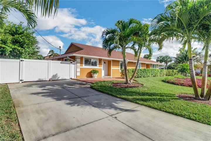 2243  Hunter  BLVD, Naples, FL 34116