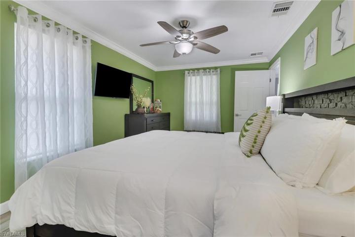 2243  Hunter  BLVD, Naples, FL 34116