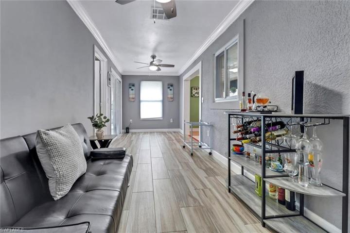 2243  Hunter  BLVD, Naples, FL 34116