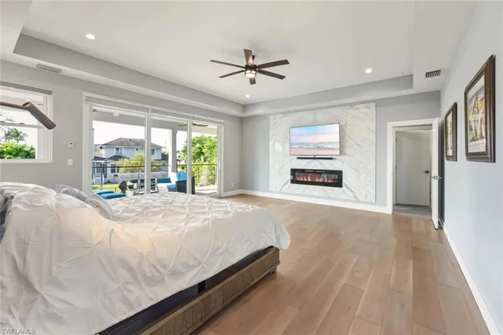 Spacious Owner's suite
