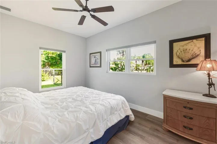 1st Floor Guest bedroom #2