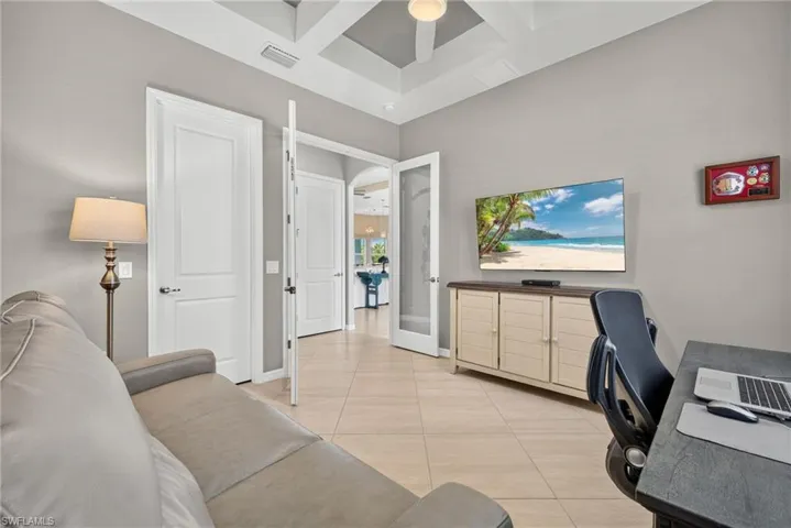 Bedroom/Office