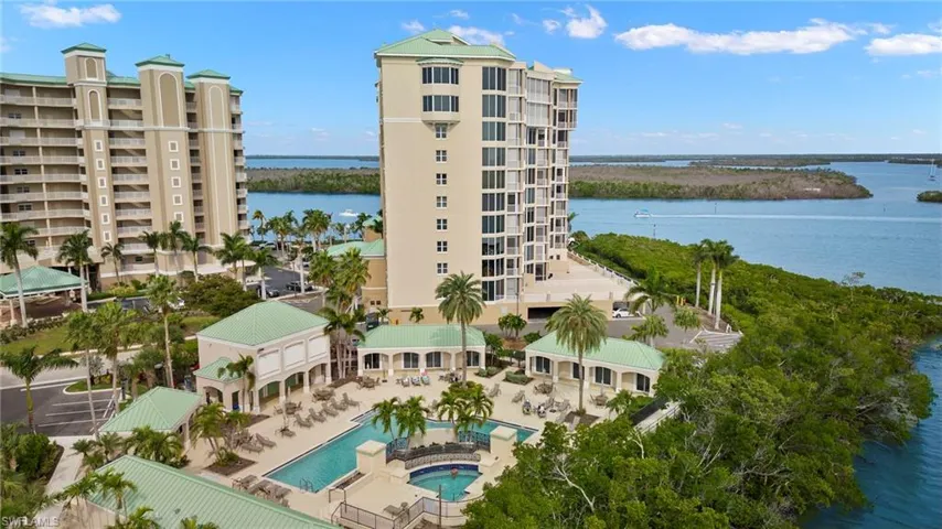 Shared Pool/Spa area bayside