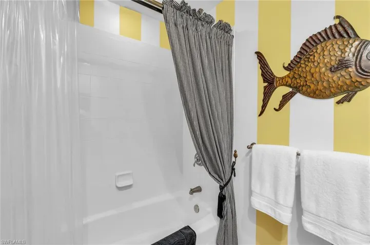 4137 Bay Beach Ln 585, Fort Myers Beach, Florida 33931