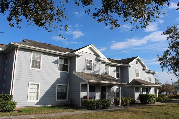14900  Pleasant Bay  LN, Naples, FL 34119