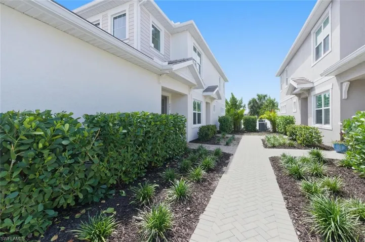 4551 Arboretum Cir 203, Naples, Florida 34112