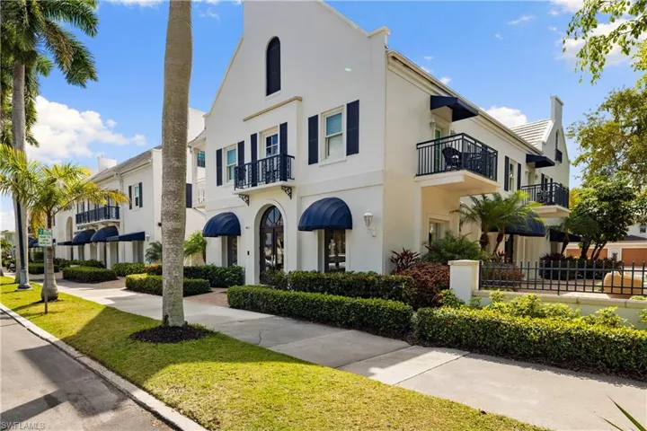 292 14th Ave S A, Naples, Florida 34102