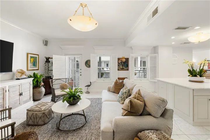 292 14th Ave S A, Naples, Florida 34102