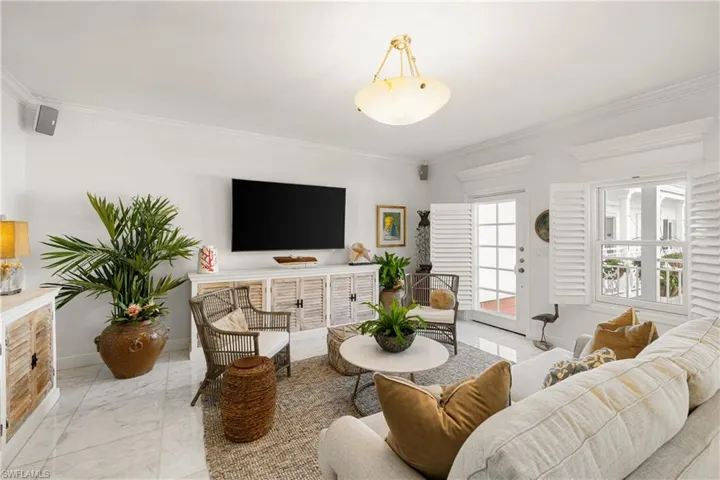 292 14th Ave S A, Naples, Florida 34102