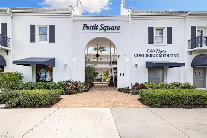 292 14th Ave S A, Naples, Florida 34102