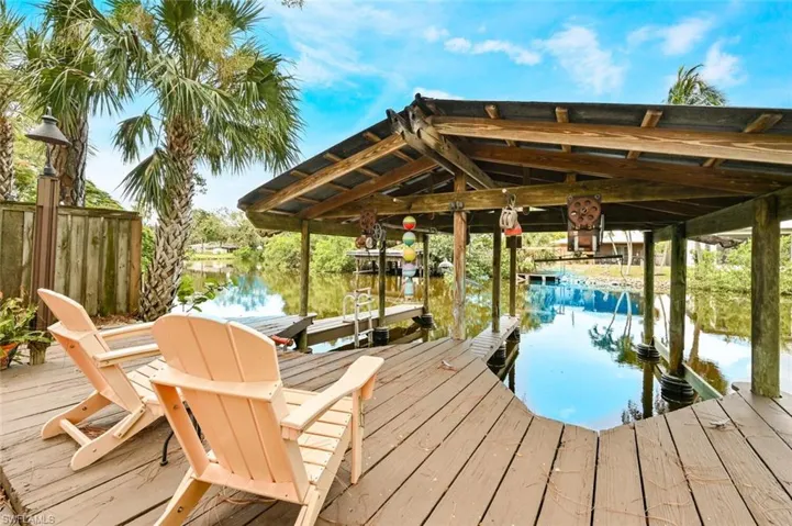 Double boat dock on Haldeman Creek