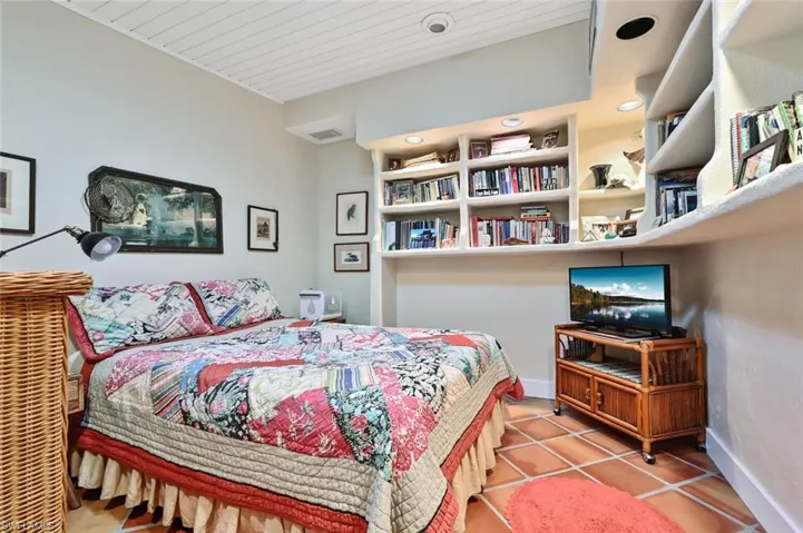 Bedroom off living room...could also be den