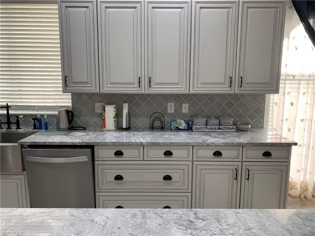 619 92nd Ave N, Naples, Florida 34108