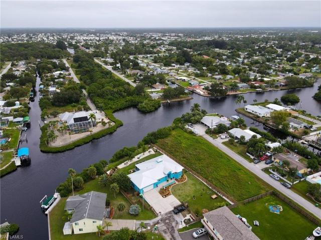 1064 Alston LN, ENGLEWOOD FL 34223