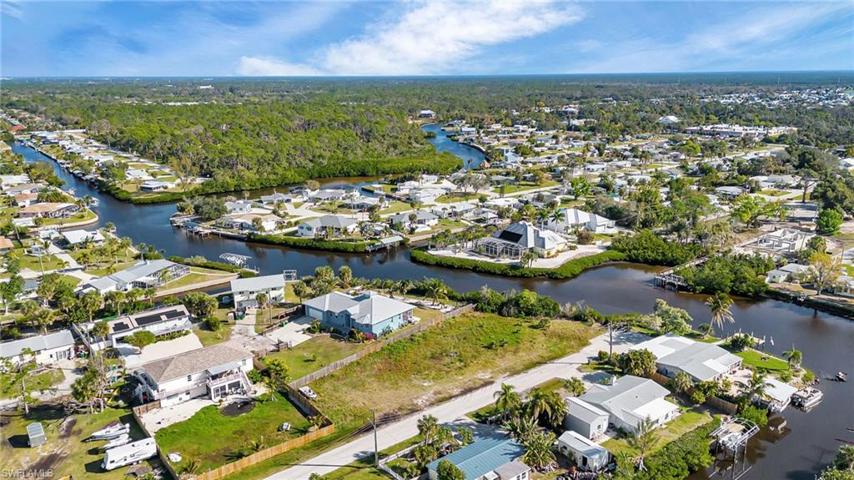 1064 Alston LN, ENGLEWOOD FL 34223
