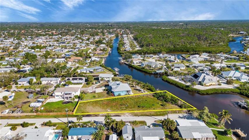 1064 Alston LN, ENGLEWOOD FL 34223