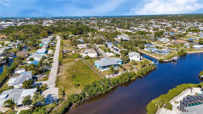 1064 Alston LN, ENGLEWOOD FL 34223