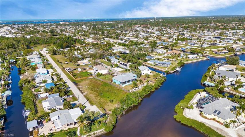 1064 Alston LN, ENGLEWOOD FL 34223