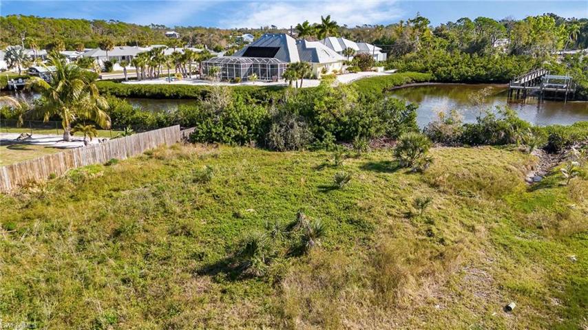 1064 Alston LN, ENGLEWOOD FL 34223