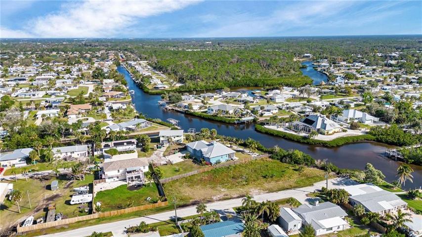 1064 Alston LN, ENGLEWOOD FL 34223