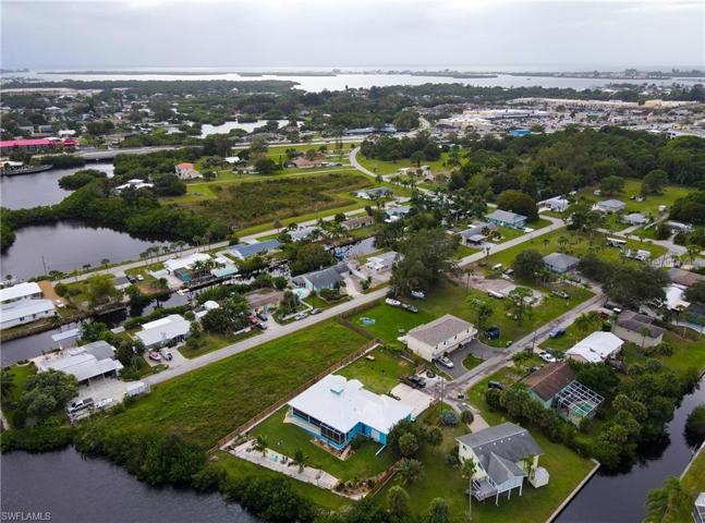 1064 Alston LN, ENGLEWOOD FL 34223