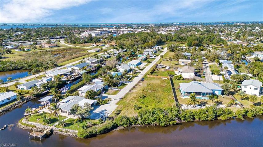 1064 Alston LN, ENGLEWOOD FL 34223
