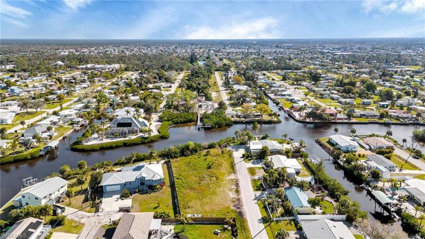 1064 Alston LN, ENGLEWOOD FL 34223