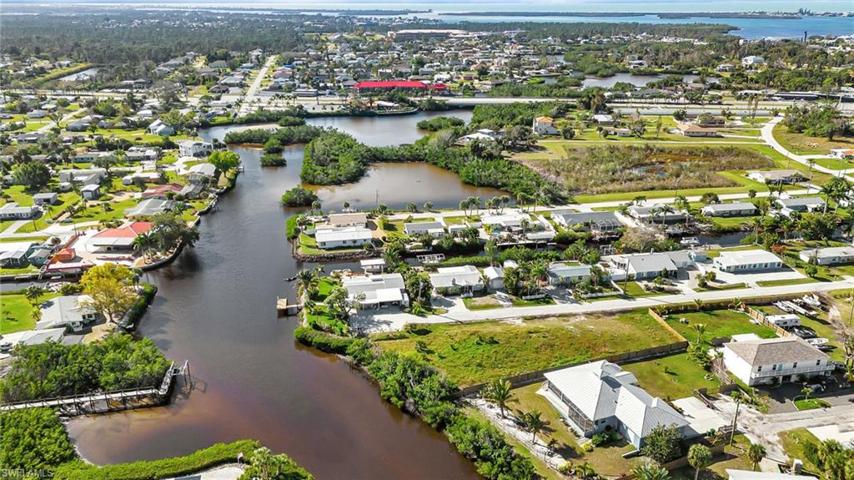 1064 Alston LN, ENGLEWOOD FL 34223