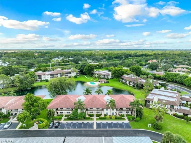 500  Misty Pines  CIR, Naples, FL 34105