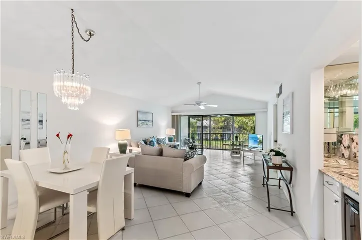 500  Misty Pines  CIR, Naples, FL 34105