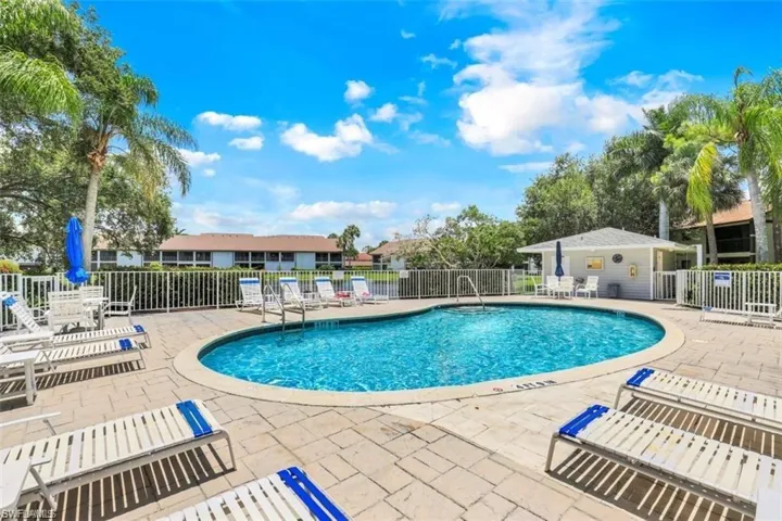 500  Misty Pines  CIR, Naples, FL 34105