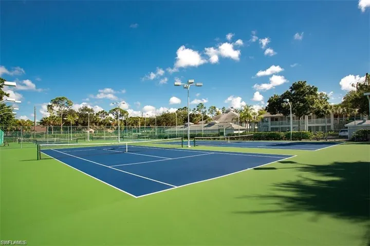 500  Misty Pines  CIR, Naples, FL 34105