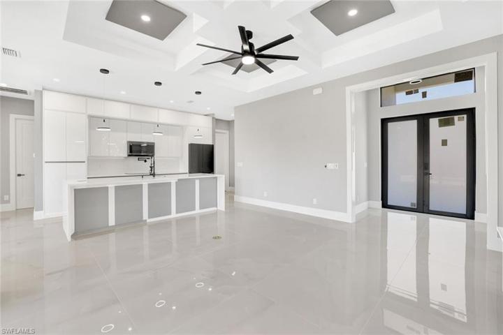 614 NE 2nd AVE, CAPE CORAL FL 33909