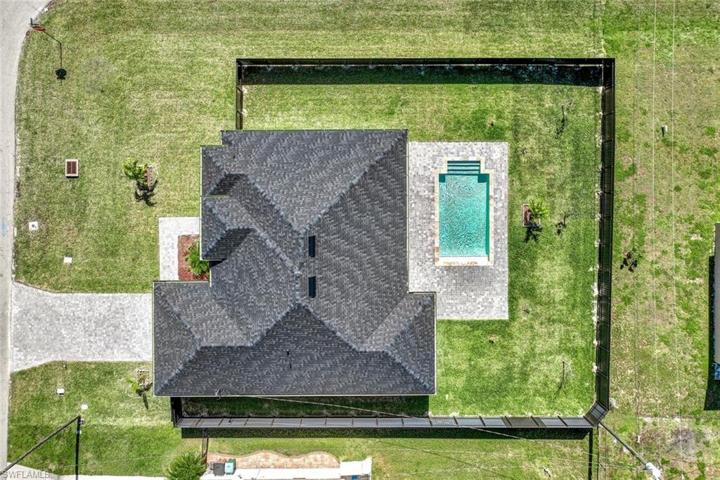 614 NE 2nd AVE, CAPE CORAL FL 33909