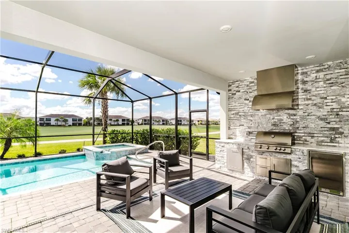 Outdoor Kitchen