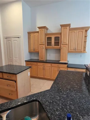 4338 Jacaranda Pkwy W, Cape Coral, Florida 33993