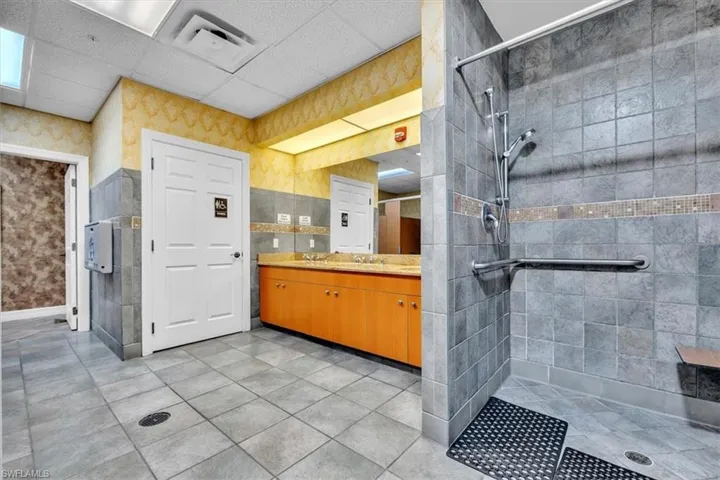 8331 Whiskey Preserve Cir 438, Fort Myers, Florida 33919