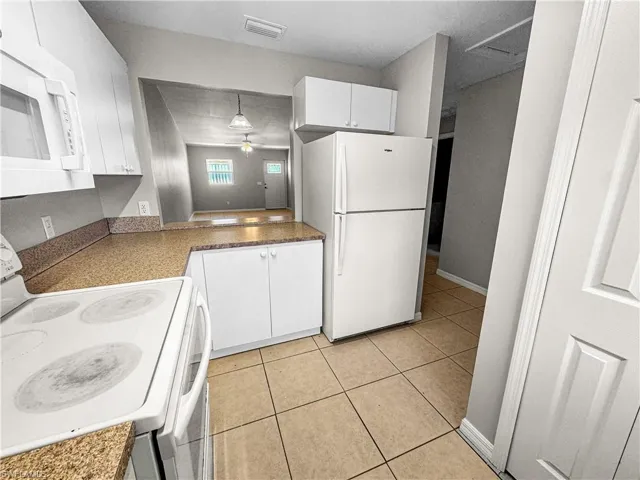 1321 SE 8th  AVE, Cape Coral, FL 33990